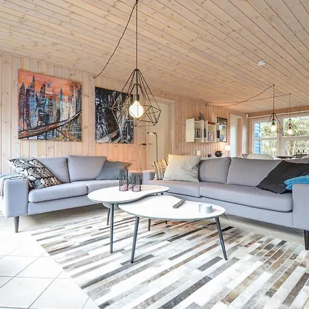 Awesome In With Sauna Casa vacanze