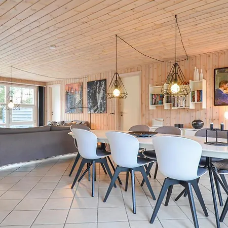 Casa vacanze Awesome In With Sauna *